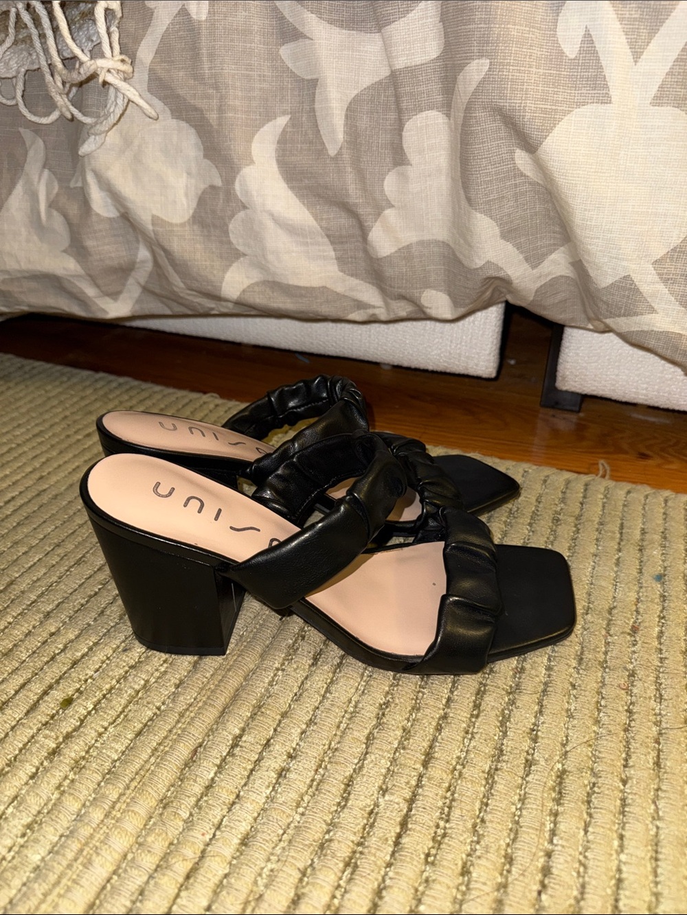 Unisa clide slide sandal heels size 8.5